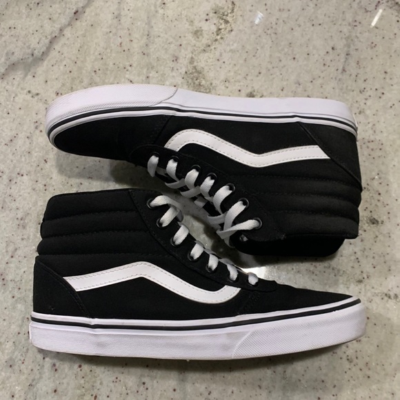 Vans SK8-HI Almost New! - Picture 1 of 8